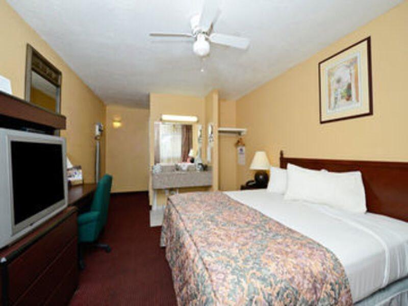 Baymont By Wyndham Socorro Motel Екстериор снимка