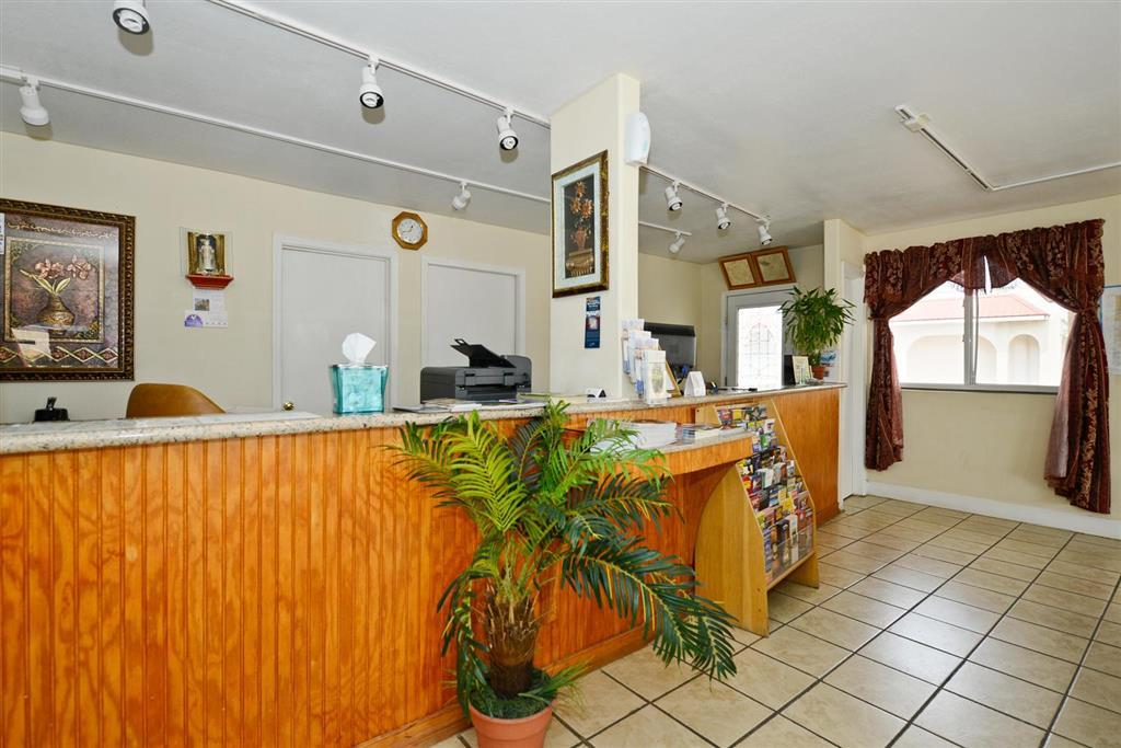Baymont By Wyndham Socorro Motel Интериор снимка
